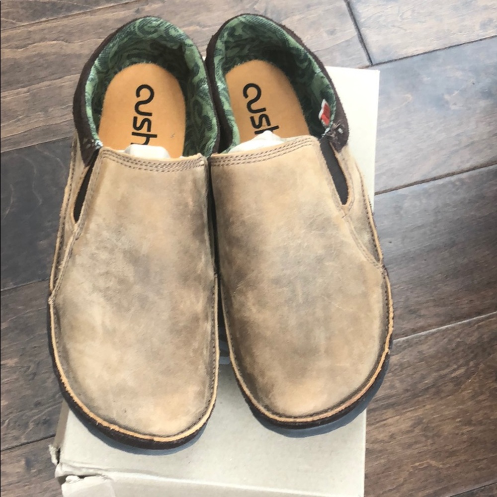 Brand New! Cushe shoes, size 10